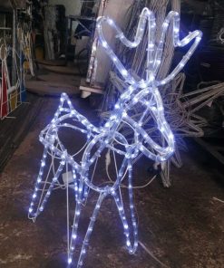 Reno navideño iluminado con LED blanco